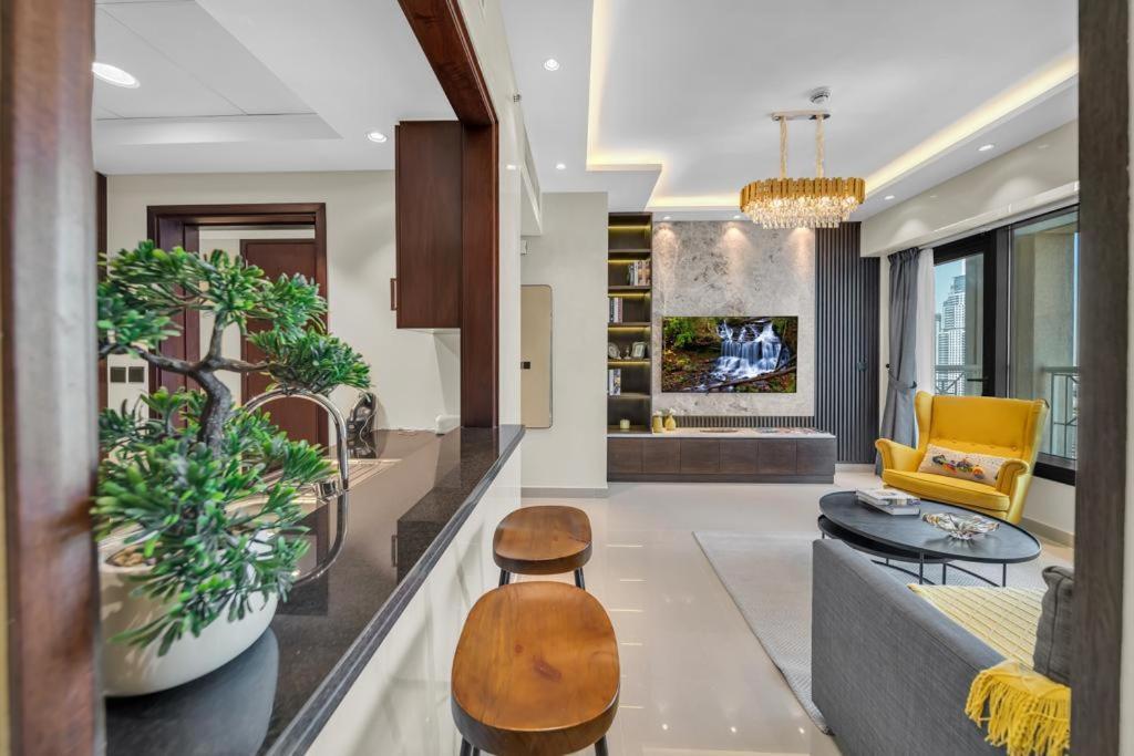Апартаменты 29Blvd Burjview Дубай Экстерьер фото